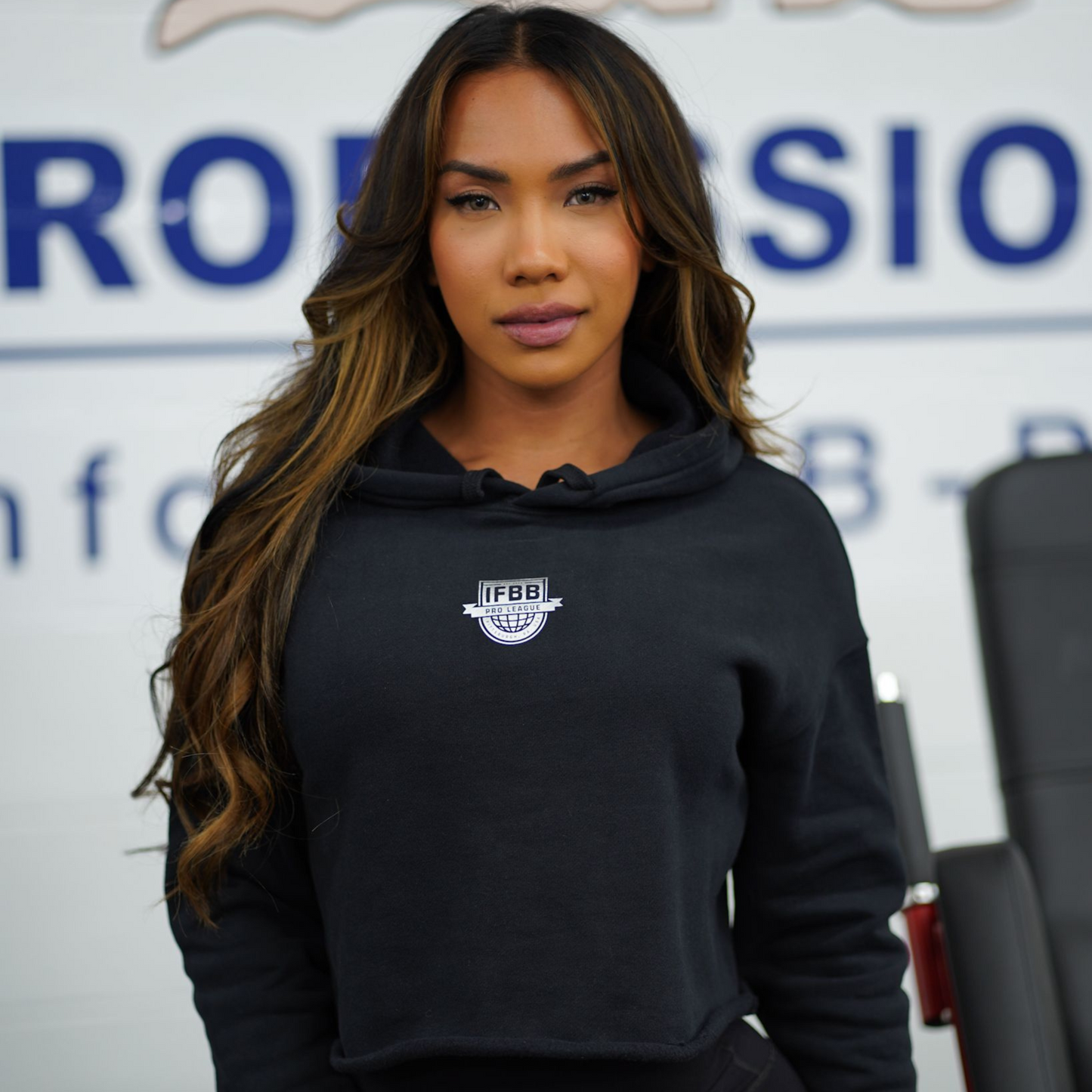CROPPED HOODIE